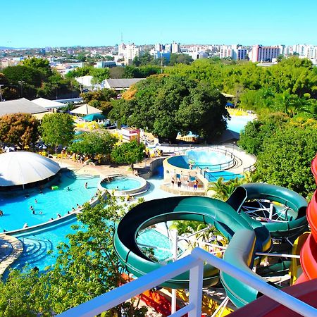 Piazza Diroma Com Acesso Ao Acqua Park Caldas Novas Exterior foto