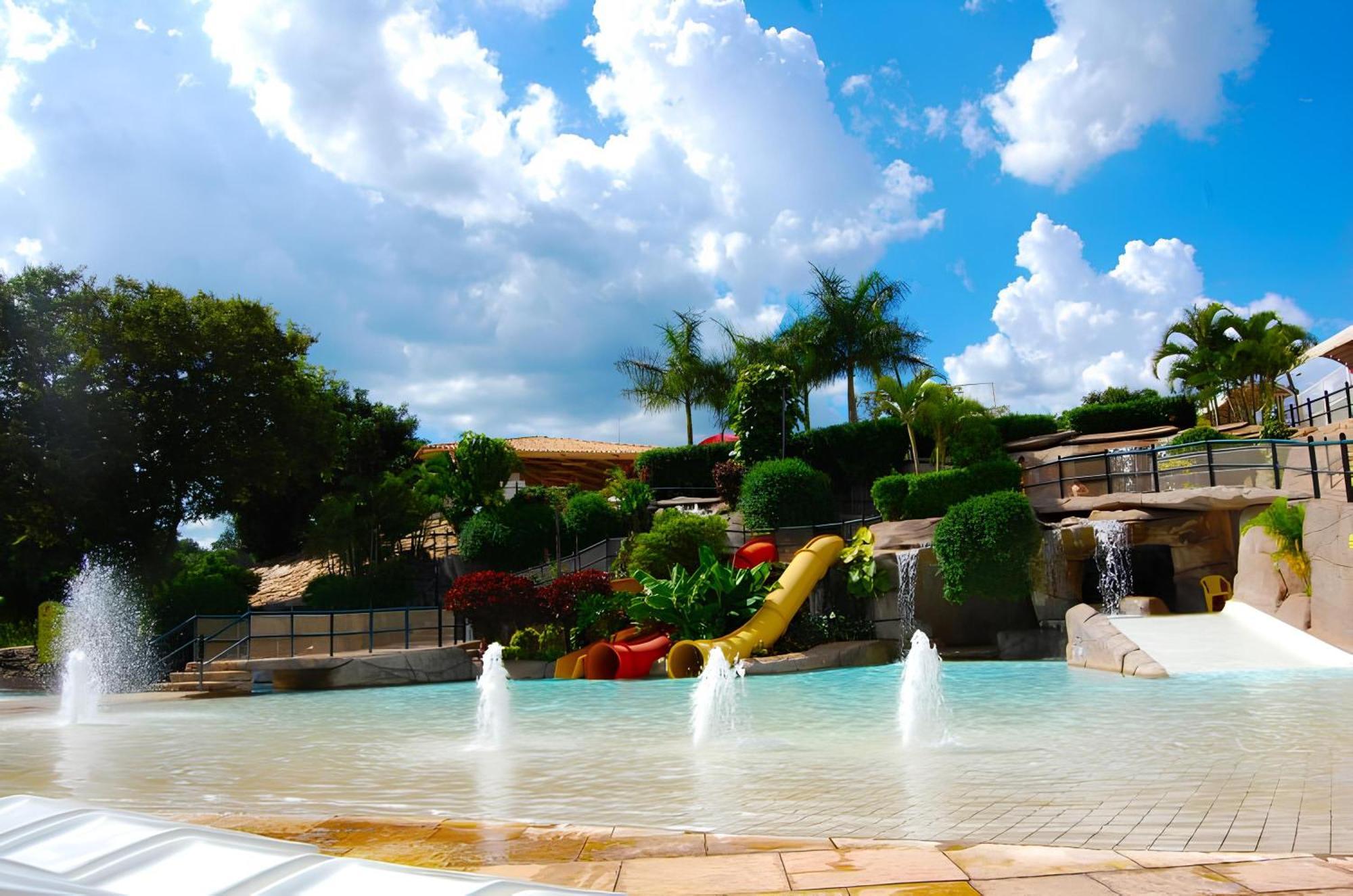 Piazza Diroma Com Acesso Ao Acqua Park Caldas Novas Exterior foto