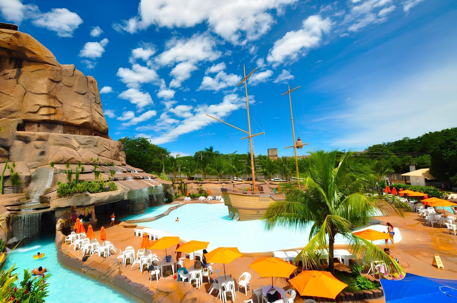 Piazza Diroma Com Acesso Ao Acqua Park Caldas Novas Exterior foto