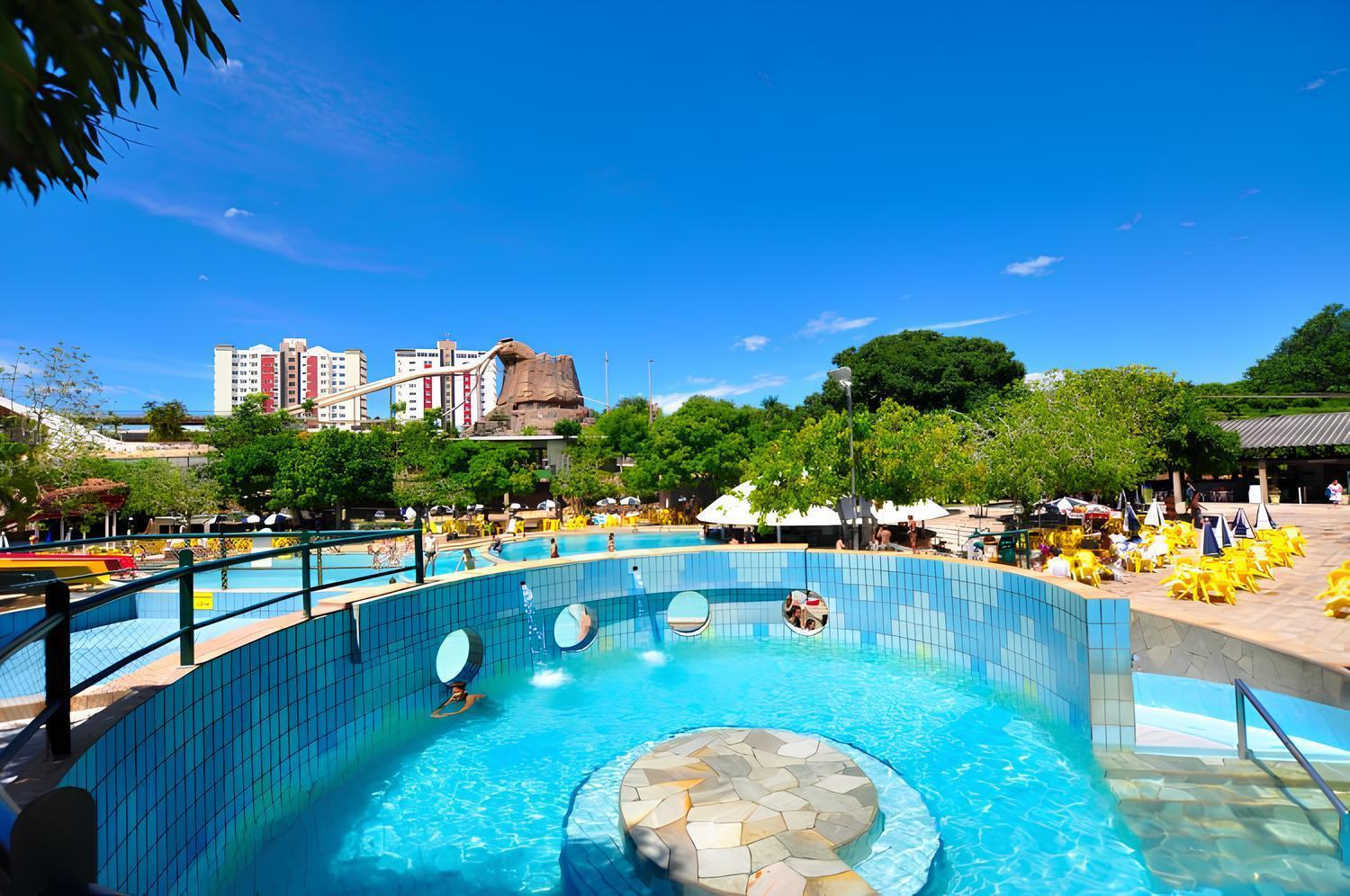 Piazza Diroma Com Acesso Ao Acqua Park Caldas Novas Exterior foto