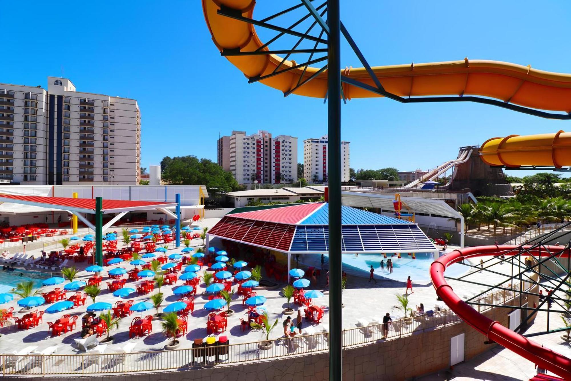 Piazza Diroma Com Acesso Ao Acqua Park Caldas Novas Exterior foto